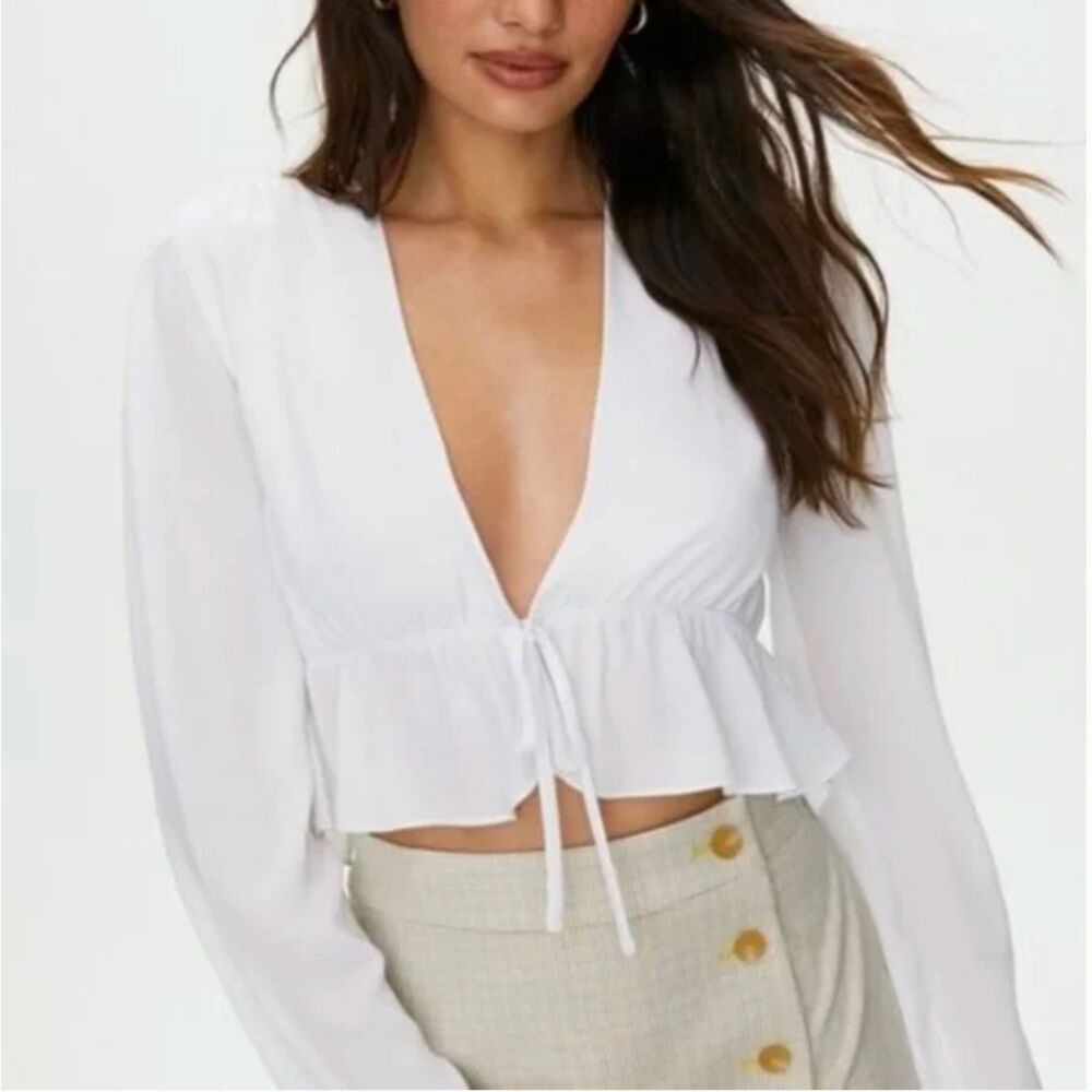 Aritzia Sunday Best Tie Front Cropped Blouse